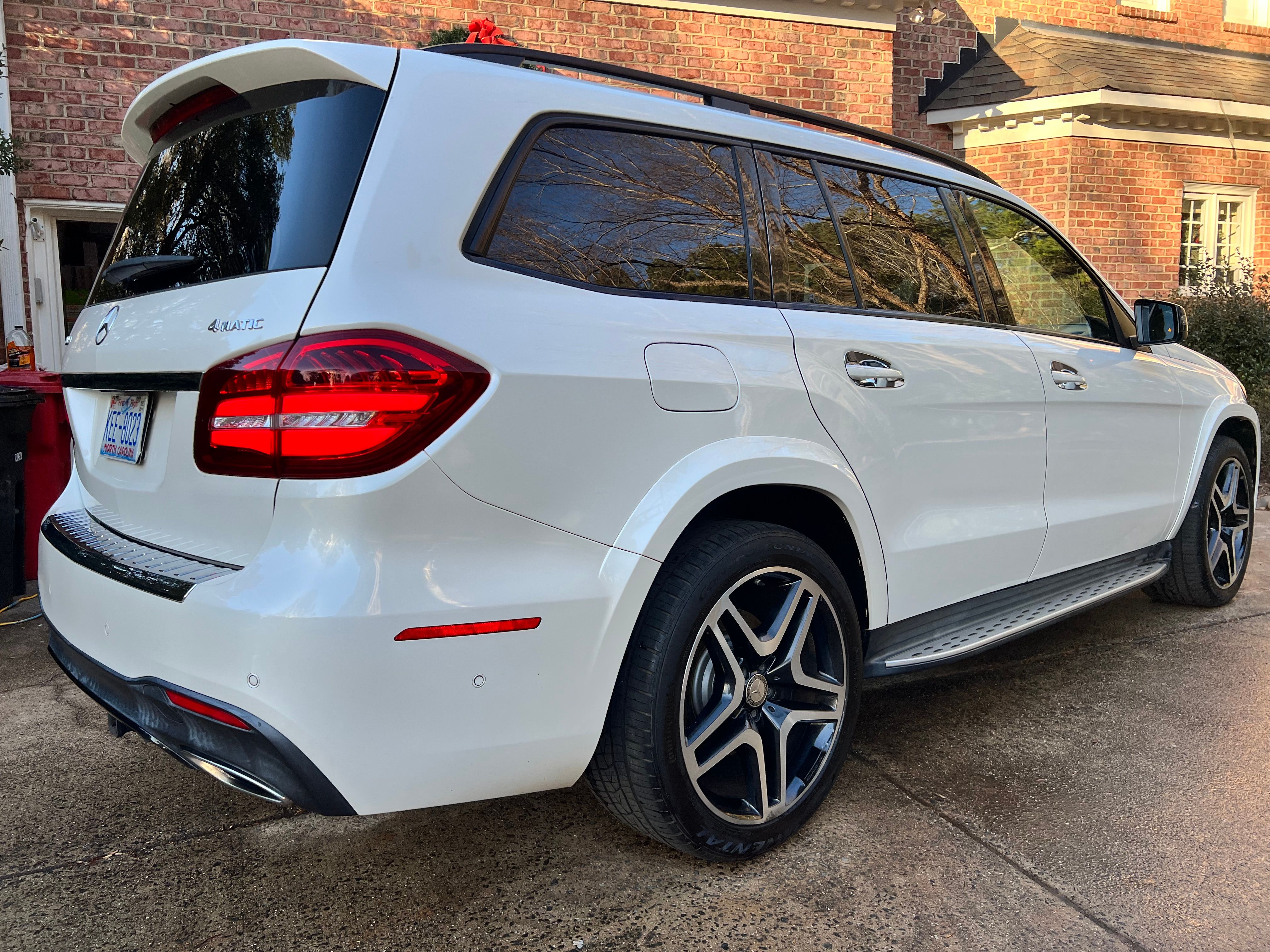 Used 2017 Mercedes-Benz GLS 550 4MATIC image 6