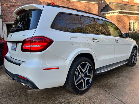 Used 2017 Mercedes-Benz GLS 550 4MATIC image 6