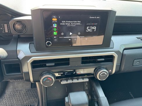 Used 2024 Toyota Tacoma SR5 image 17