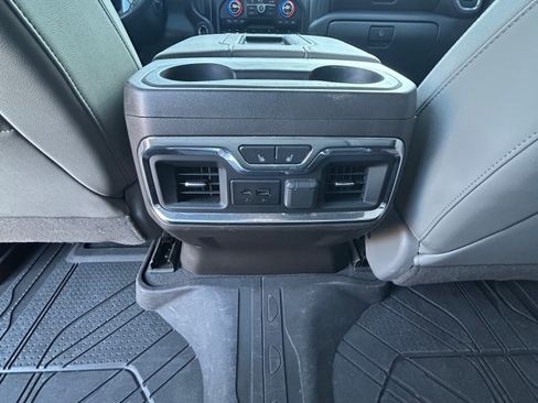Used 2019 Chevrolet Silverado 1500 LTZ image 16