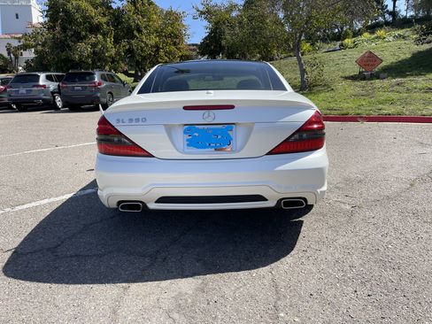 Used 2009 Mercedes-Benz SL 550 image 10