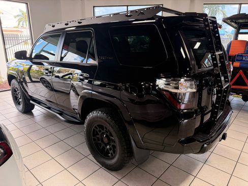 Used 2024 Toyota 4Runner TRD Pro AWD/4WD image 8