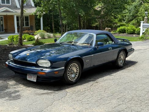 Used 1995 Jaguar XJS V12 Convertible image 1