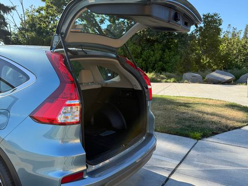 Used 2015 Honda CR-V LX image 9