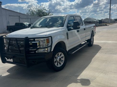 Used 2020 Ford F250 XLT image 14