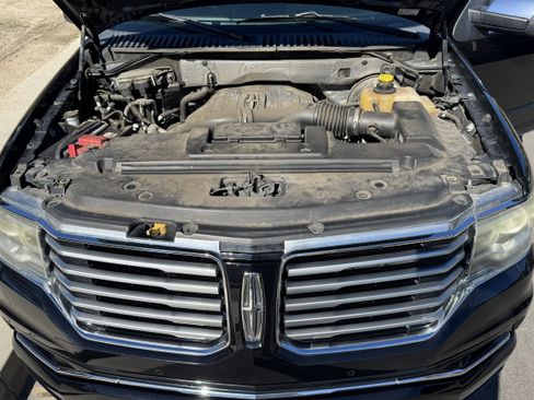 Used 2017 Lincoln Navigator L Select image 26