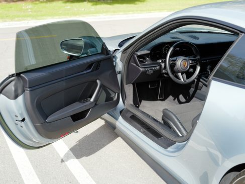 Used 2022 Porsche 911 GT3 image 14