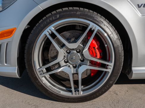 Used 2012 Mercedes-Benz E 63 AMG Wagon image 12