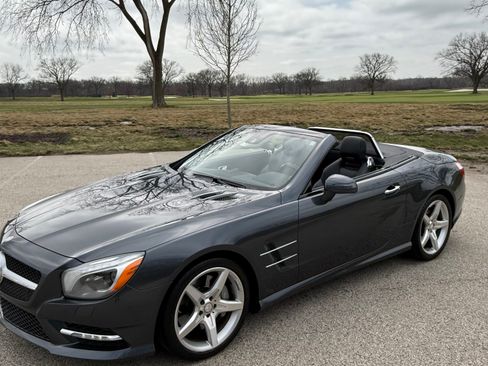 Used 2013 Mercedes-Benz SL 550 image 2