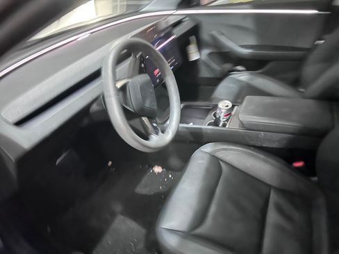 Used 2025 Tesla Model 3 Long Range image 10