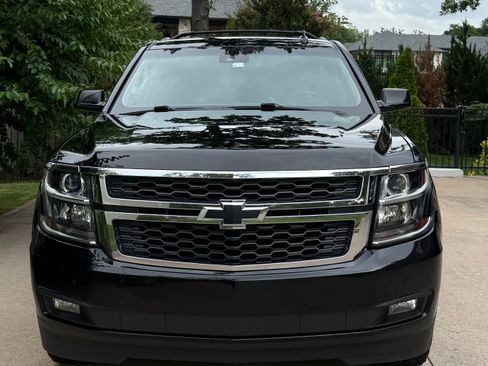 Used 2017 Chevrolet Suburban LT AWD/4WD image 4