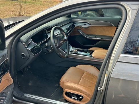 Used 2021 Audi A8 L 4.0T image 5