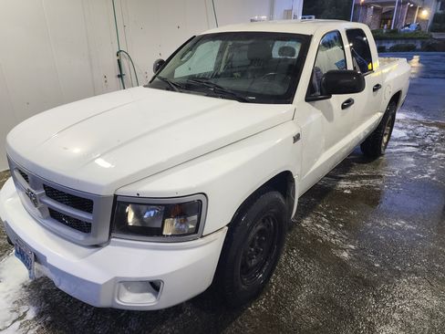 Used 2011 Dodge Dakota Big Horn w/ Trailer Tow Group image 1