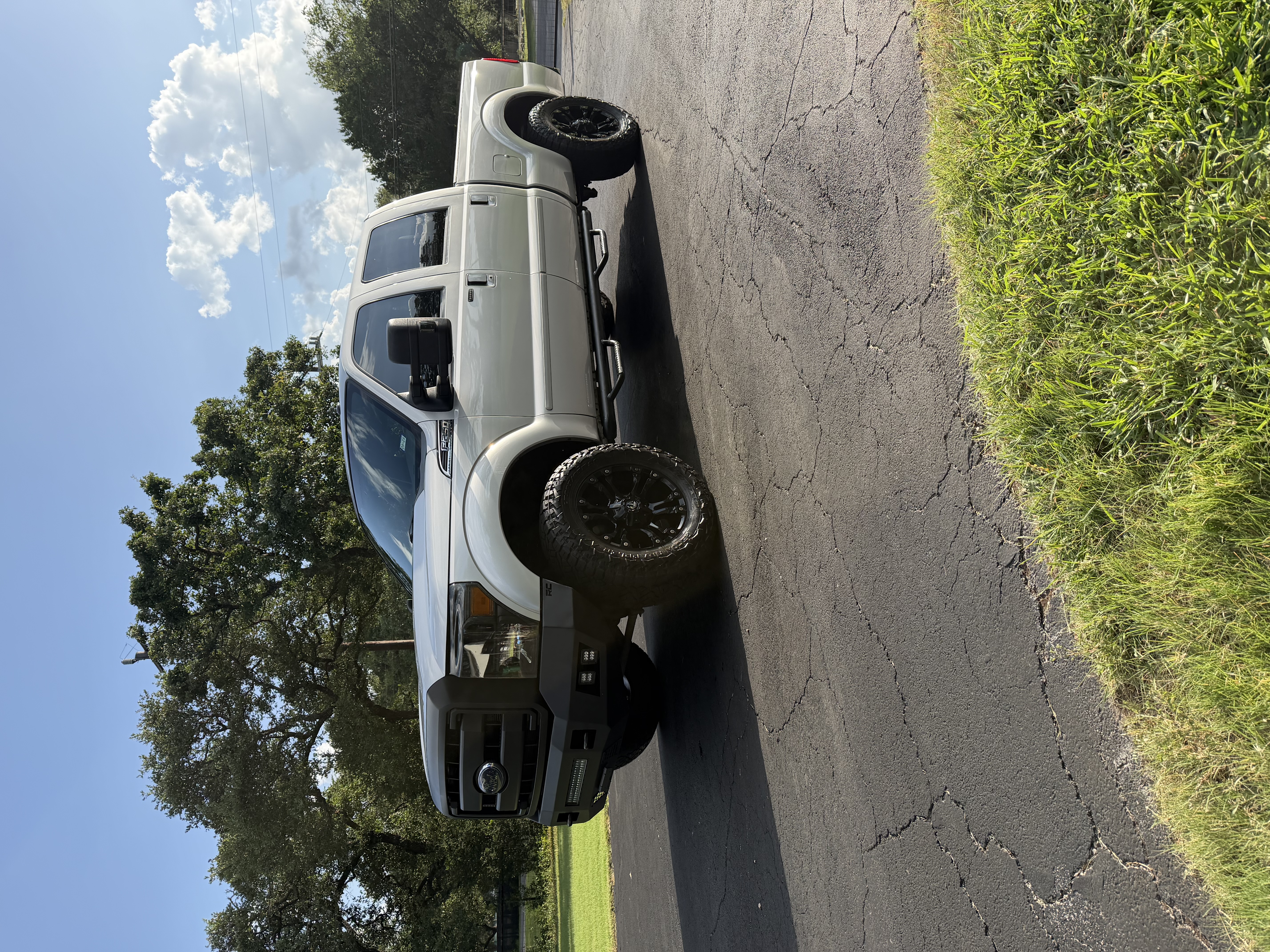 Used 2015 Ford F250 Lariat w/ Lariat Ultimate Package AWD/4WD image 4