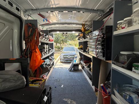 Used 2019 Ford Transit 250 148 Medium Roof image 10