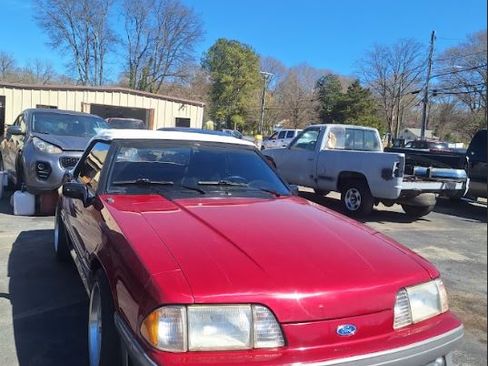 Used 1993 Ford Mustang GT image 5