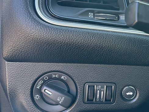 Used 2015 Dodge Challenger SRT w/ Technology Group image 16