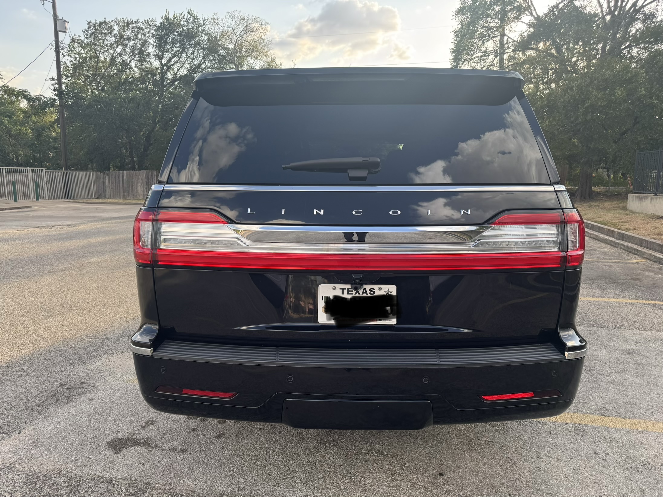 Used 2021 Lincoln Navigator L Reserve RWD image 26