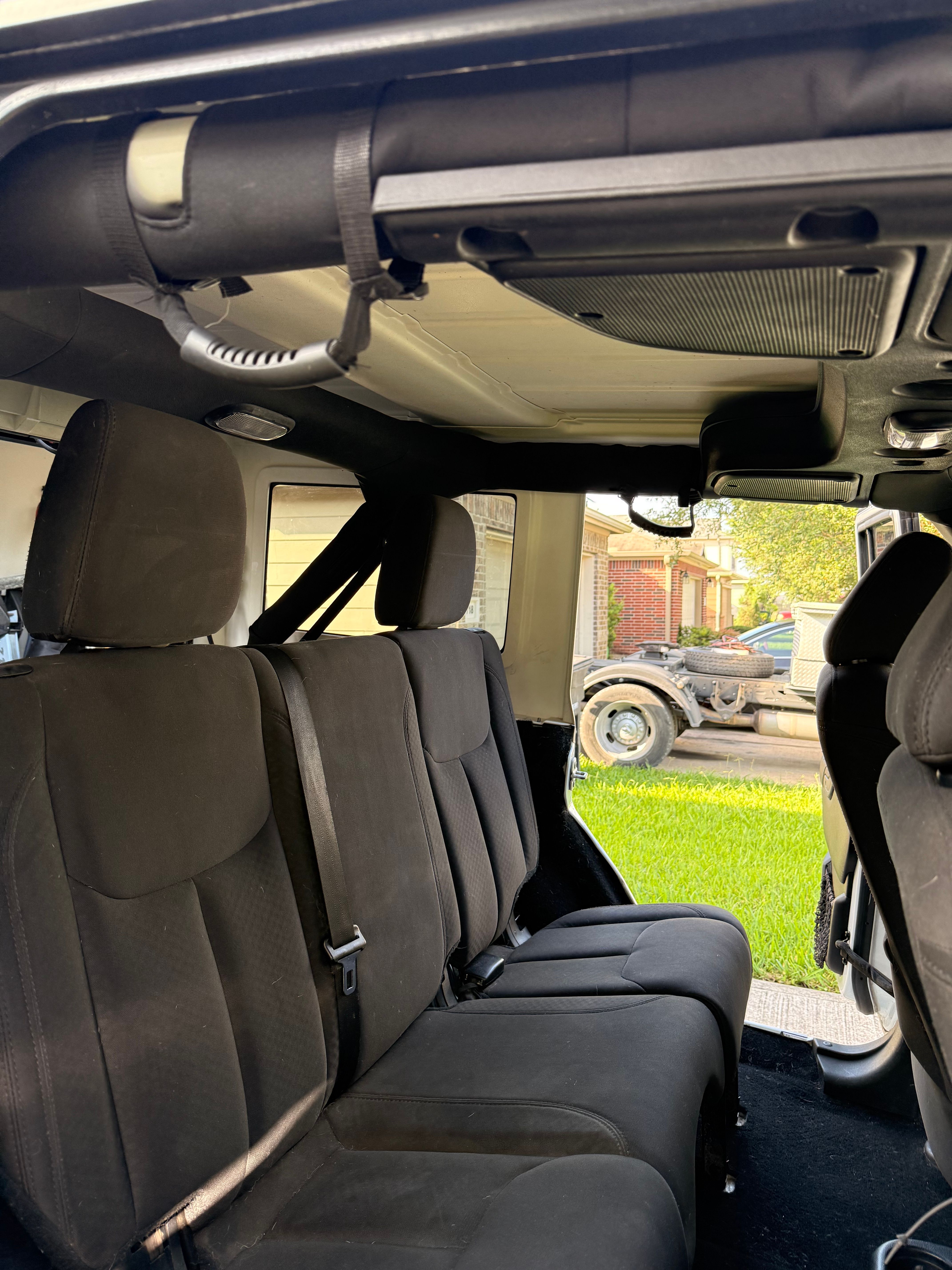 Used 2016 Jeep Wrangler Unlimited Sport w/ Quick Order Package 24S AWD/4WD image 17