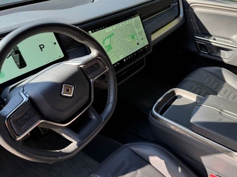 Used 2023 Rivian R1S Adventure image 24