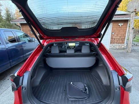 Used 2025 Toyota bZ4X FWD image 10