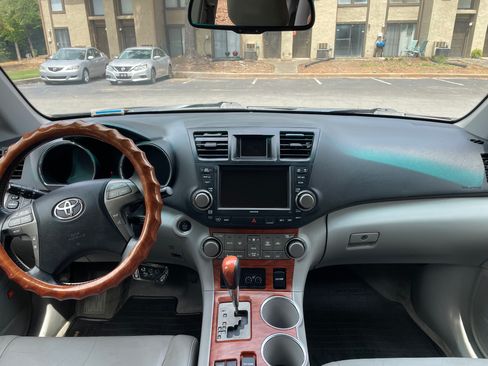 Used 2009 Toyota Highlander Limited AWD/4WD image 5