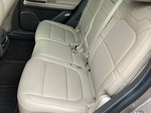 Used 2020 Lincoln Corsair Reserve w/ Equipment Group 201A image 17