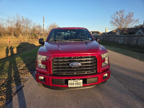 Used 2016 Ford F150 XLT w/ Equipment Group 302A Luxury image 6