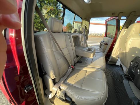 Used 2008 Ford F350 Lariat image 18