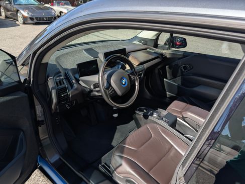 Used 2017 BMW i3 w/ Range Extender image 26