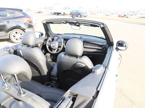 Used 2021 MINI Cooper John Cooper Works w/ 6.5" Touchscreen Package image 8