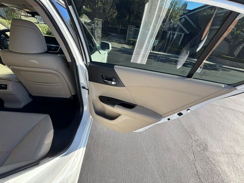 Used 2014 Honda Accord EX-L image 24