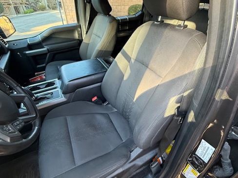 Used 2019 Ford F150 XLT w/ Equipment Group 302A Luxury image 10