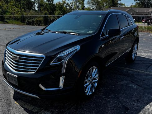 Used 2017 Cadillac XT5 Platinum image 1