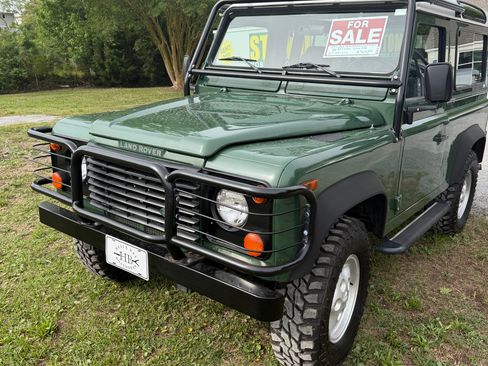 Used 1997 Land Rover Defender 90 AWD/4WD image 1