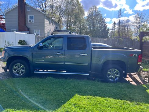 Used 2013 GMC Sierra 1500 SLE w/ Power Tech Package AWD/4WD image 6
