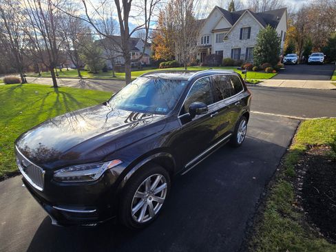 Used 2017 Volvo XC90 T6 Inscription w/ Vision Package image 15