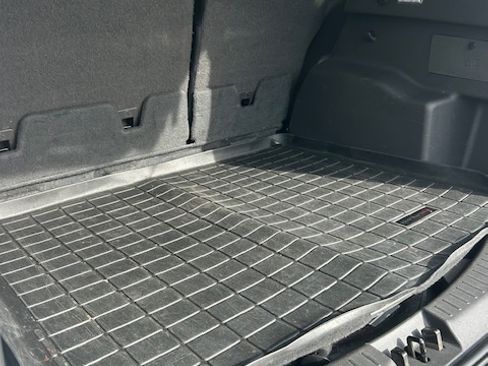 Used 2018 Ford Escape SEL image 13