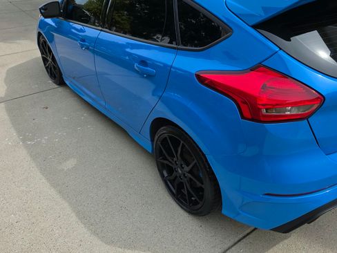 Used 2017 Ford Focus RS AWD/4WD image 5