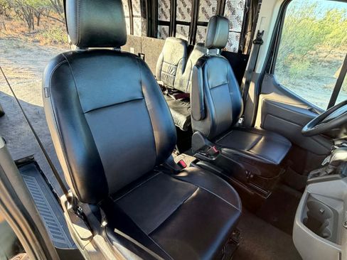 Used 2020 Ford Transit 250 Medium Roof image 24