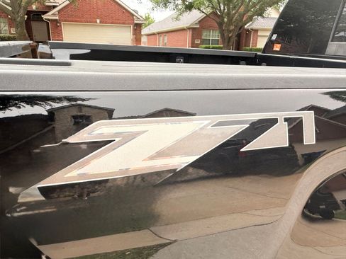 Used 2014 GMC Sierra 1500 SLT w/ All-Terrain Package AWD/4WD image 9