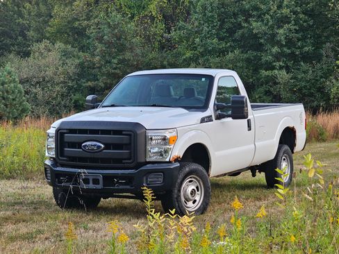 Used 2014 Ford F250 XL w/ Power Equipment Group image 1