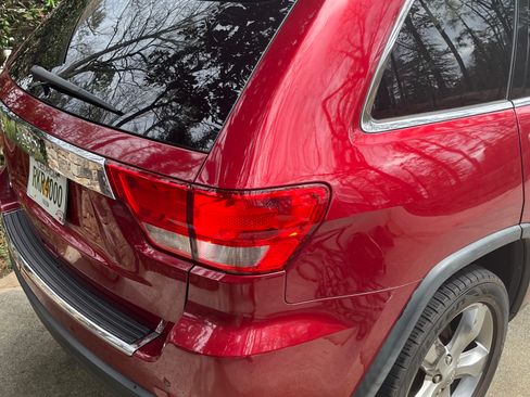 Used 2012 Jeep Grand Cherokee Limited image 6