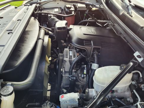 Used 2019 GMC Sierra 2500 SLE image 9