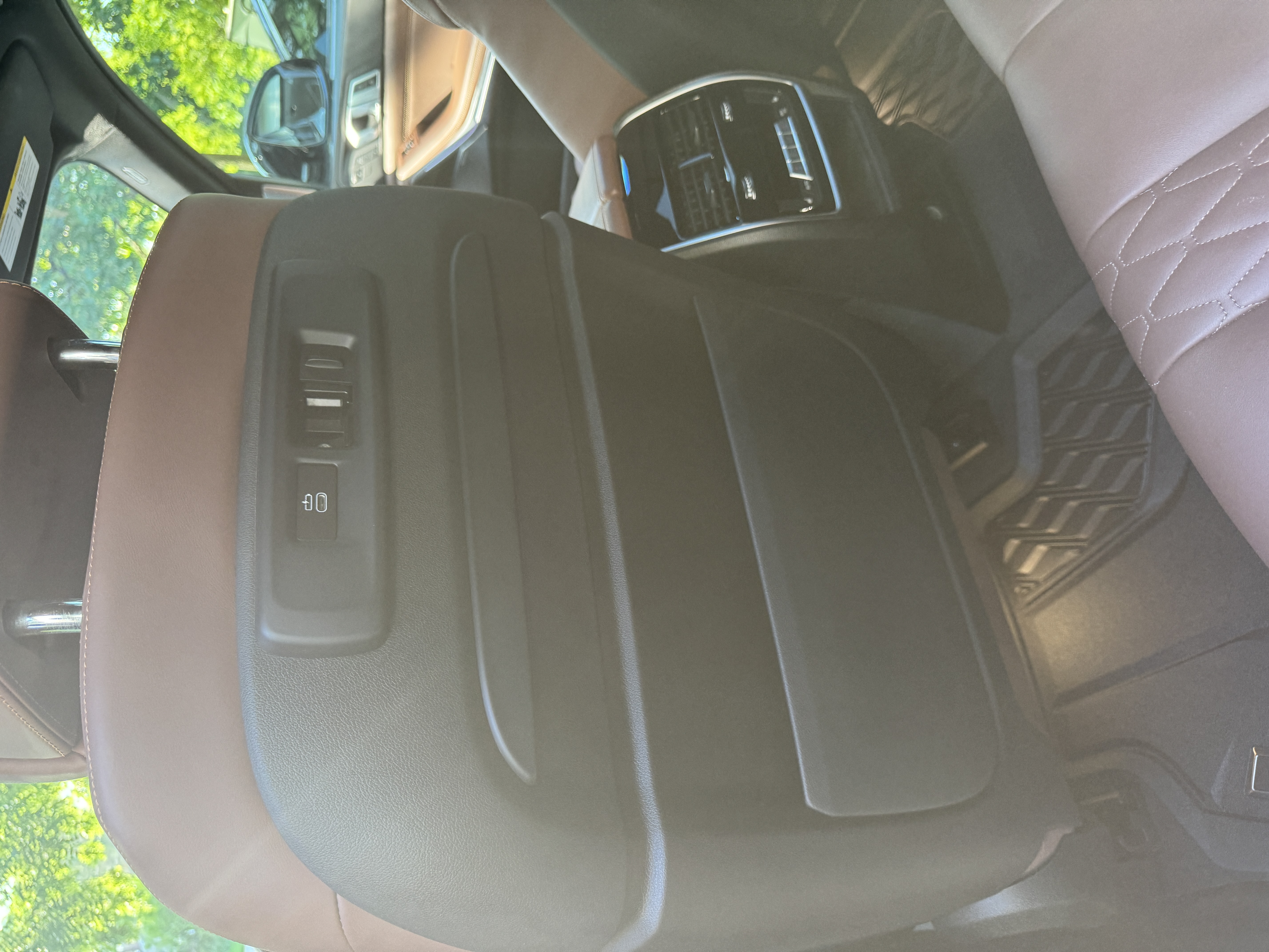 Used 2020 BMW X5 M50i w/ Executive Package AWD/4WD image 10