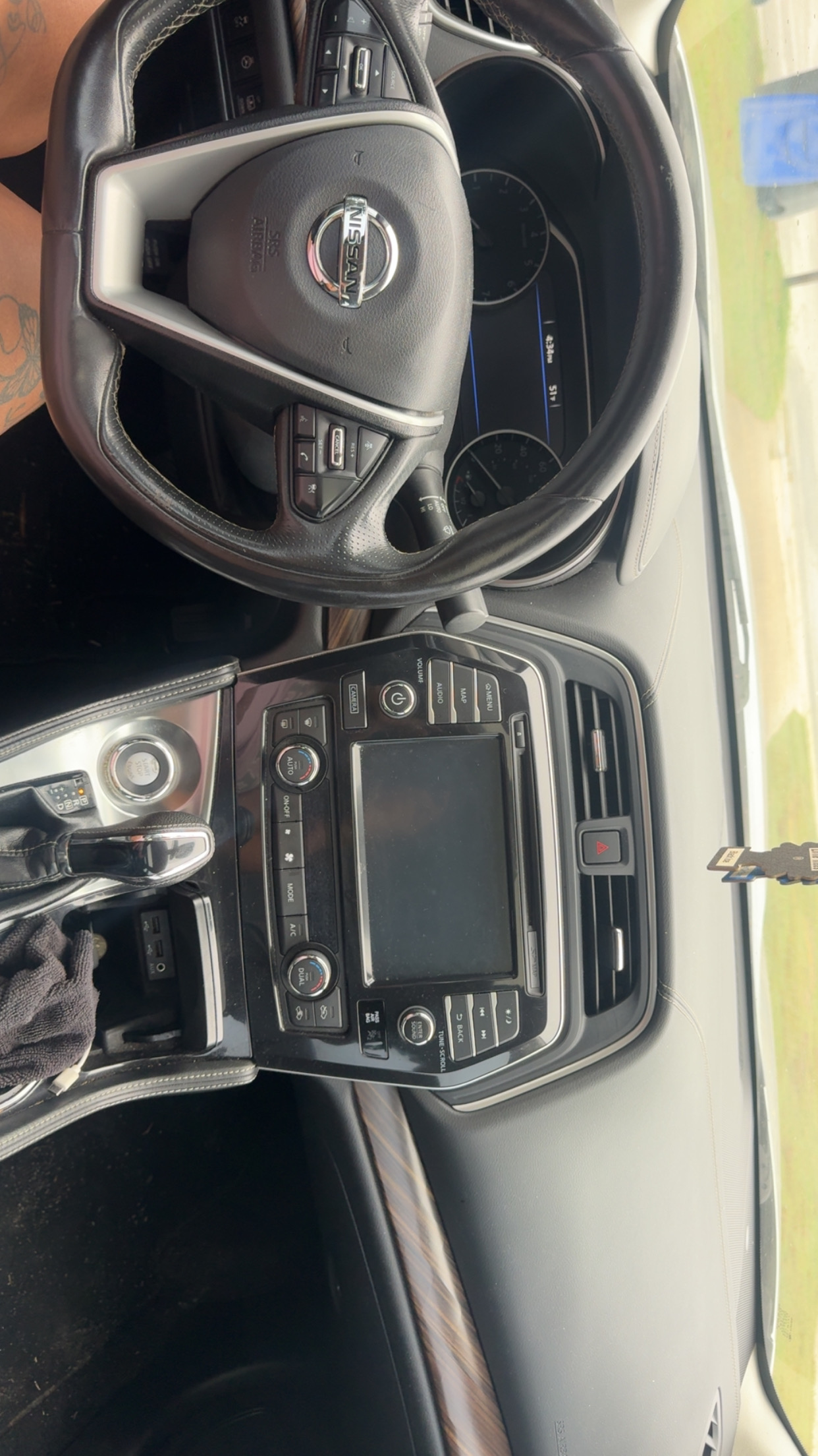 Used 2016 Nissan Maxima Platinum FWD image 11