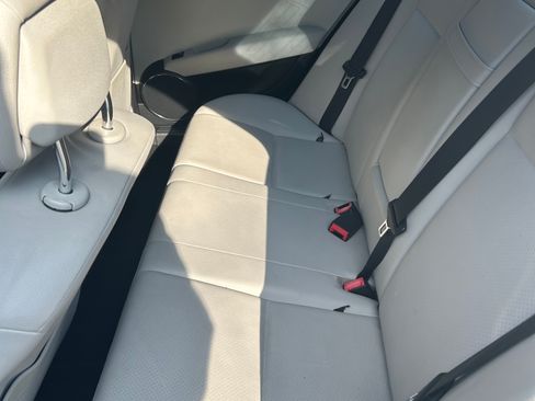 Used 2009 Mercedes-Benz C 300 Sedan image 8