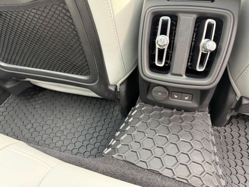 Used 2024 Polestar Polestar 2 w/ Pilot Pack image 15