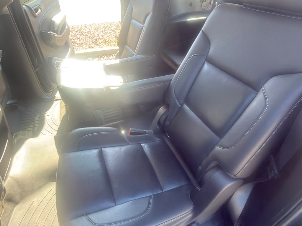 Used 2015 Chevrolet Suburban LT w/ Luxury Package RWD image 16