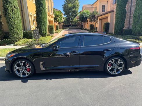 Used 2020 Kia Stinger GT2 RWD image 1